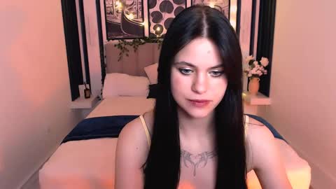 Snapshot of _scarlettlee_ chatting on 05/13/26, 02:25 _scarlettlee_ online show from 05/13/26, 02:25