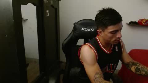 SCHNEIDER online show from 11/30/25, 10:14