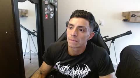 Snapshot of _schnnneider_ chatting on 04/16/26, 07:14 SCHNEIDER online show from 04/16/26, 07:14