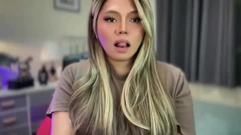 Snapshot of _seductive_jane chatting on 01/11/26, 05:51 ENAJ online show from 01/11/26, 05:51