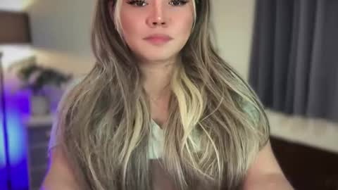 Snapshot of _seductive_jane chatting on 02/04/26, 02:01 ENAJ online show from 02/04/26, 02:01