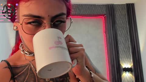 Selene online show from 02/06/25, 08:56