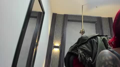 Selene online show from 06/19/26, 02:05