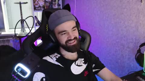 Ask me online show from 11/01/25, 06:37