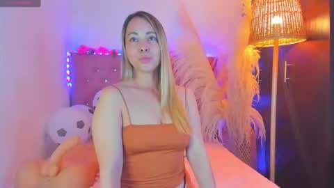 Snapshot of _sexbunny_ chatting on 07/08/26, 03:11 _sexbunny_ online show from 07/08/26, 03:11