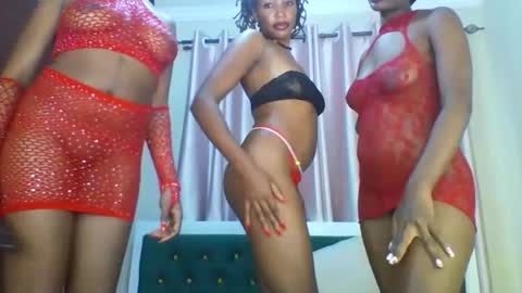Snapshot of _sexy_cherry chatting on 09/10/25, 11:32 Cherry online show from 09/10/25, 11:32