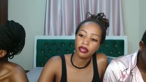 Snapshot of _sexy_cherry chatting on 09/18/25, 09:28 Cherry online show from 09/18/25, 09:28
