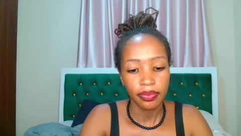 Snapshot of _sexy_cherry chatting on 09/22/25, 10:12 Cherry online show from 09/22/25, 10:12