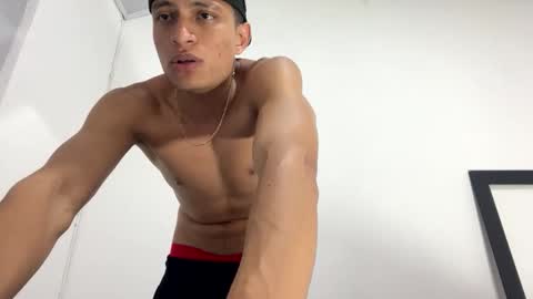 Juan Pablo-independent model online show from 11/04/25, 07:18