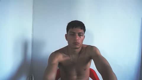 Juan Pablo-independent model online show from 11/18/25, 08:24