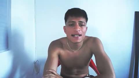 Juan Pablo-independent model online show from 12/22/25, 09:12