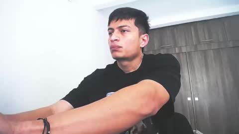 Juan Pablo-independent model online show from 02/16/26, 05:31