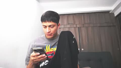 Juan Pablo-independent model online show from 02/19/26, 01:01