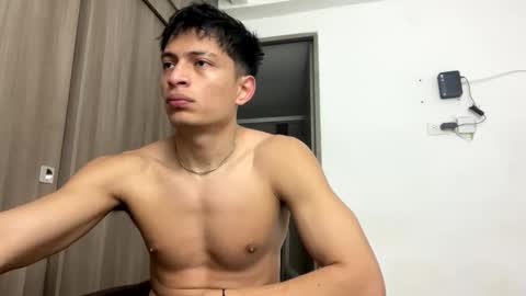Juan Pablo-independent model online show from 04/26/26, 09:34
