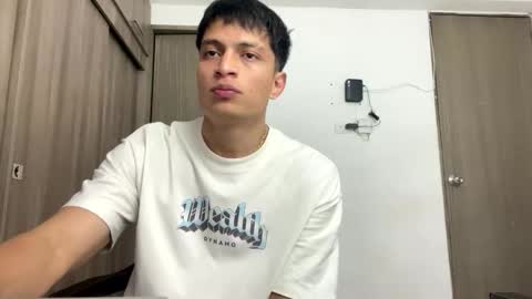Juan Pablo-independent model online show from 05/07/26, 02:06