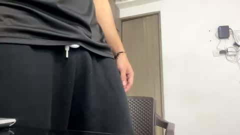 Juan Pablo-independent model online show from 06/15/26, 11:07