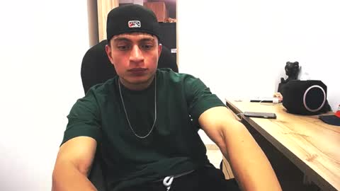 Juan Pablo-independent model online show from 06/22/26, 02:46