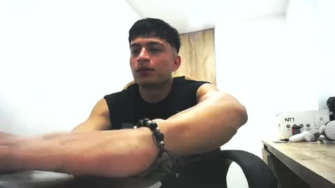 Juan Pablo-independent model online show from 06/26/26, 02:16