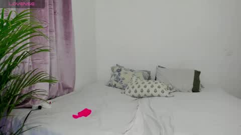 Snapshot of _sexy_star_ chatting on 03/08/25, 12:55 E T H A N S T A R online show from 03/08/25, 12:55