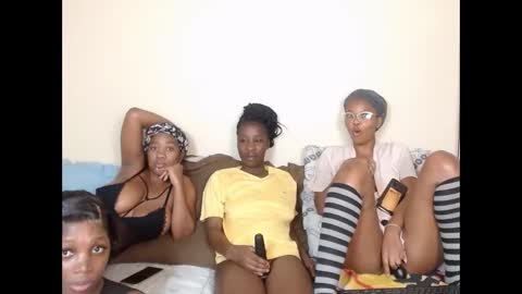 _sexylipss online show from 04/07/26, 10:48