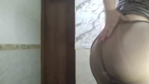 Snapshot of _sexyxsveta_ chatting on 05/07/26, 04:51 SexyXSveta online show from 05/07/26, 04:51