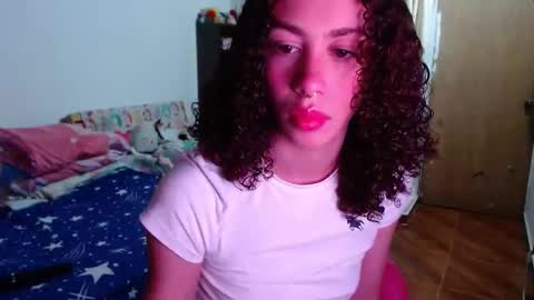 Snapshot of _shanellxxx chatting on 04/30/26, 11:09 _shanellxxx online show from 04/30/26, 11:09