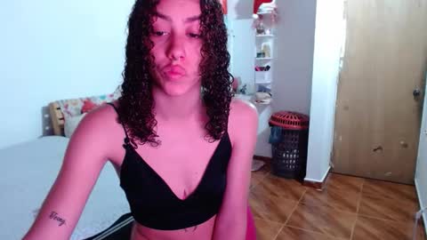 Snapshot of _shanellxxx chatting on 05/05/26, 10:07 _shanellxxx online show from 05/05/26, 10:07