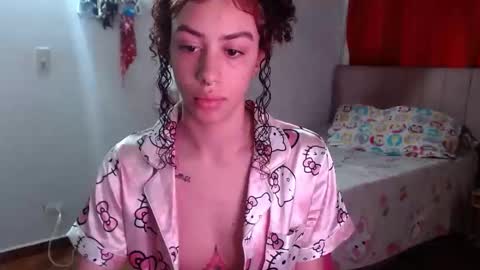Snapshot of _shanellxxx chatting on 06/08/26, 08:20 _shanellxxx online show from 06/08/26, 08:20