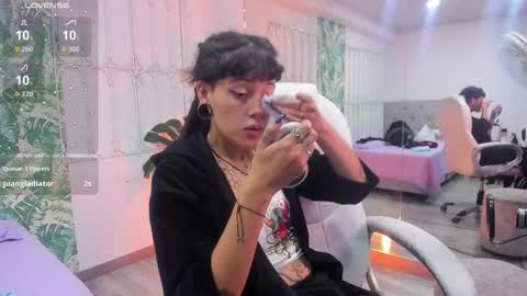 _sharlotte777 online show from 11/18/25, 03:27