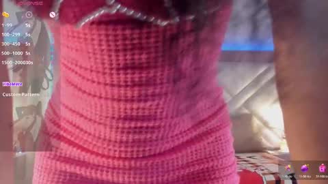 Snapshot of _shayra_ chatting on 04/15/26, 11:50 Shayra online show from 04/15/26, 11:50
