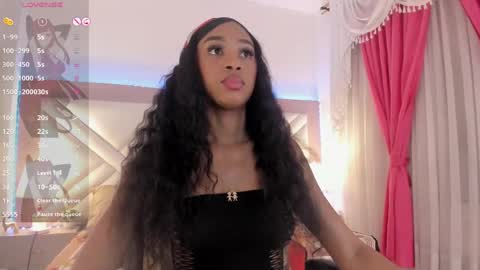 Snapshot of _shayra_ chatting on 04/20/26, 11:24 Shayra online show from 04/20/26, 11:24