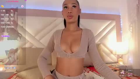 Snapshot of _shayra_ chatting on 07/28/26, 06:20 Shayra online show from 07/28/26, 06:20