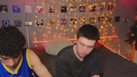 Snapshot of _side_by_you_ chatting on 12/04/24, 05:55 NATHANPVT IS OPEN online show from 12/04/24, 05:55