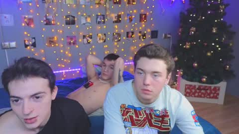 Snapshot of _side_by_you_ chatting on 12/11/24, 11:08 NATHANPVT IS OPEN online show from 12/11/24, 11:08