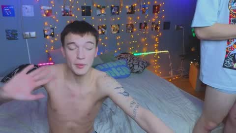 Snapshot of _side_by_you_ chatting on 12/22/24, 06:15 NATHANPVT IS OPEN online show from 12/22/24, 06:15