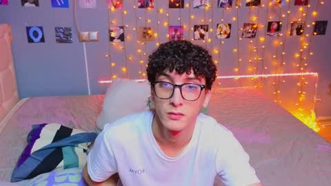 Snapshot of _side_by_you_ chatting on 01/10/25, 05:13 NATHANPVT IS OPEN online show from 01/10/25, 05:13