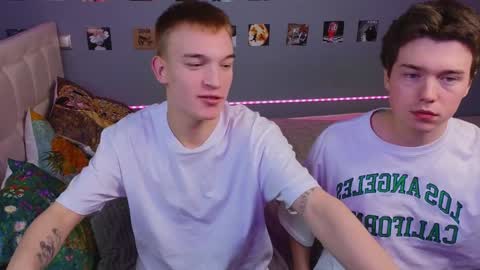 Snapshot of _side_by_you_ chatting on 01/14/25, 06:07 NATHANPVT IS OPEN online show from 01/14/25, 06:07