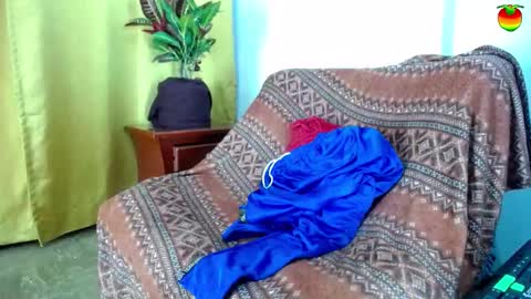 _skyleer_ online show from 11/18/25, 01:00