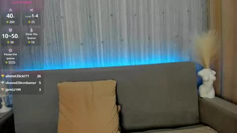 _smetanka_ online show from 02/11/25, 08:42