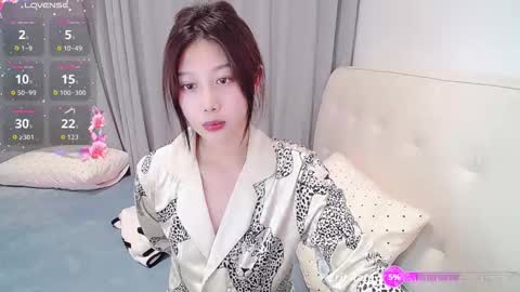 winni online show from 12/03/25, 01:53