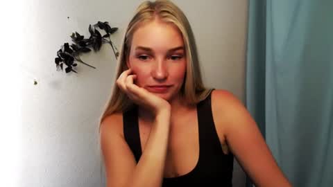 Rachel online show from 06/18/26, 01:59