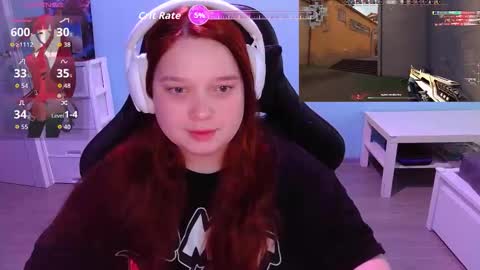 Snapshot of _sofia_adam_ chatting on 09/09/25, 07:08 pups online show from 09/09/25, 07:08