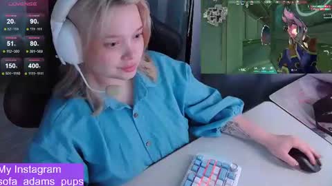 Snapshot of _sofia_adam_ chatting on 06/22/26, 11:07 pups online show from 06/22/26, 11:07