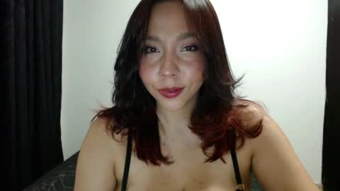 Sofia Parker online show from 10/11/25, 08:57
