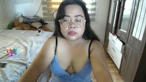 Snapshot of _soleil4u chatting on 05/02/26, 03:11 Anya online show from 05/02/26, 03:11