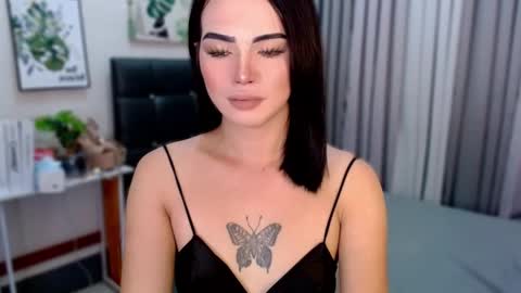 _sophie_69 online show from 11/13/25, 06:23