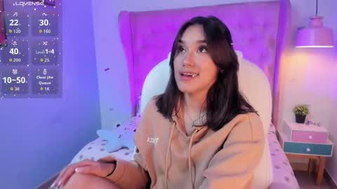 Sophie  online show from 09/27/25, 09:42