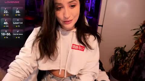 Snapshot of _sserendipityy_ chatting on 09/13/25, 03:34 _sserendipityy_ online show from 09/13/25, 03:34