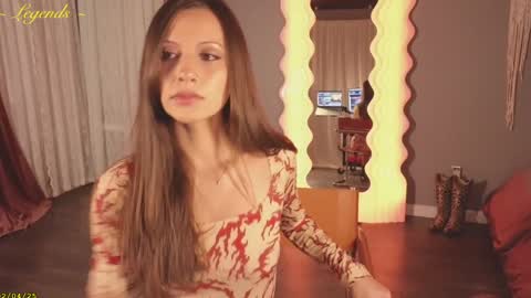 Snapshot of _stella_rose_ chatting on 02/05/25, 01:26 Stella online show from 02/05/25, 01:26