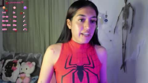 Snapshot of _strawberrycream chatting on 10/19/25, 01:06 Angela online show from 10/19/25, 01:06